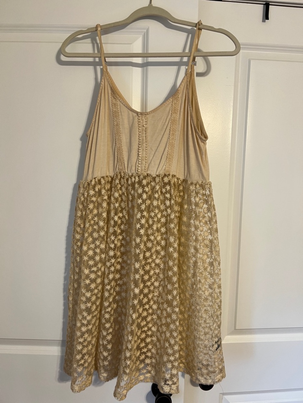 Cream floral Lace Overlay Midi Dress